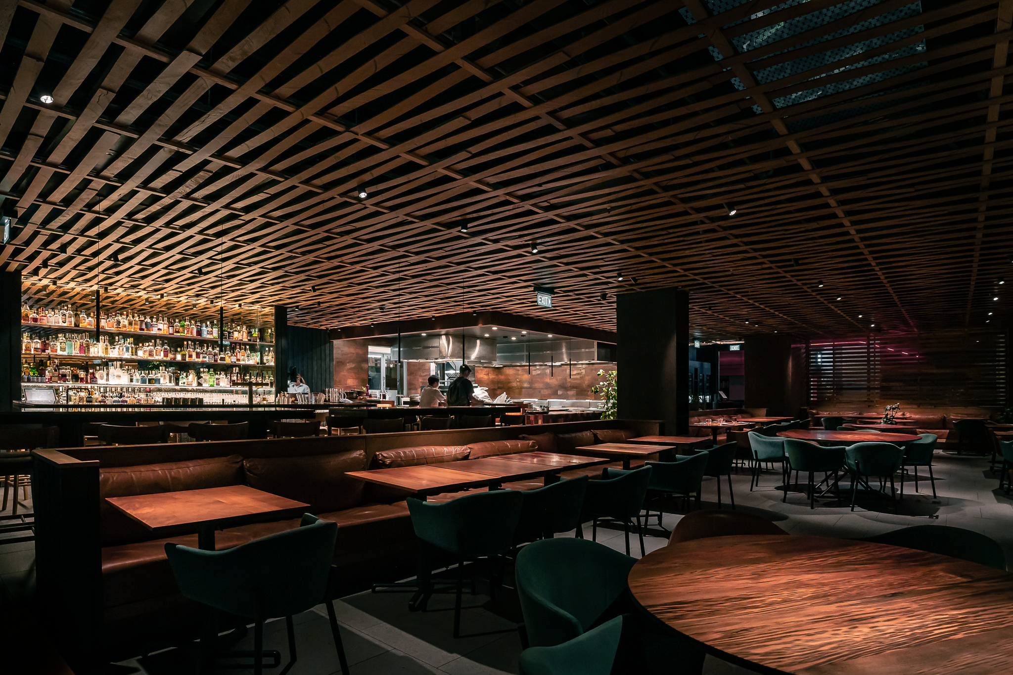 Ahi Restaurant Image 2